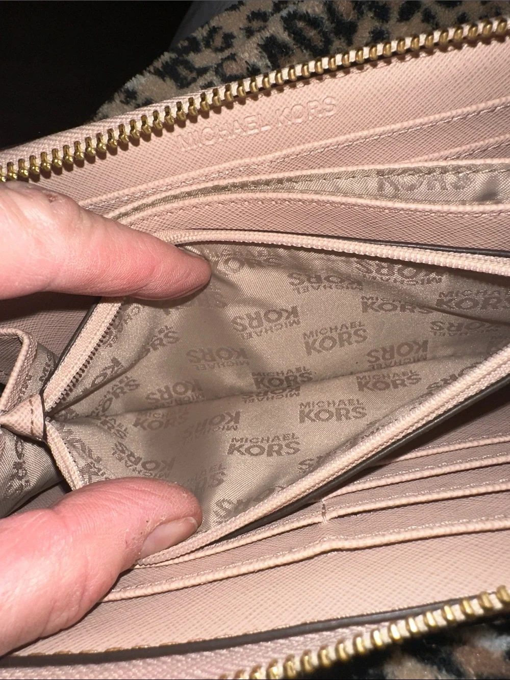Michael Kors Cream and Gold MK Logo Zip Wallet lots of card and pockets good con